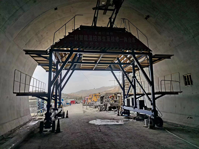 布料機(jī)、大型布料機(jī)、行走式布料機(jī)、圓筒布料機(jī)、行走式液壓布料機(jī)、移動(dòng)式液壓布料機(jī)、電動(dòng)布料機(jī)、手動(dòng)布料機(jī)、梁場(chǎng)專用液壓布料機(jī)